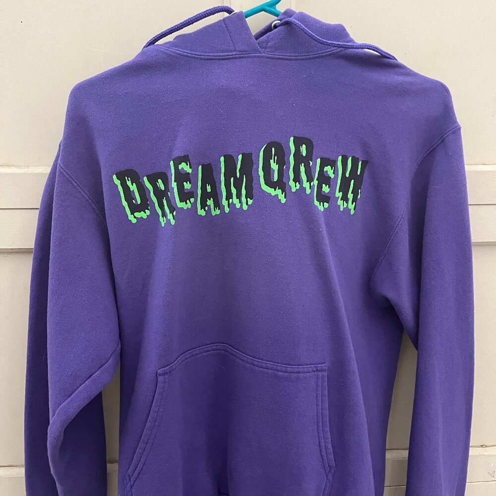 DREAMQREW hoodie merch!
